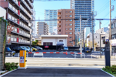 平面駐車場